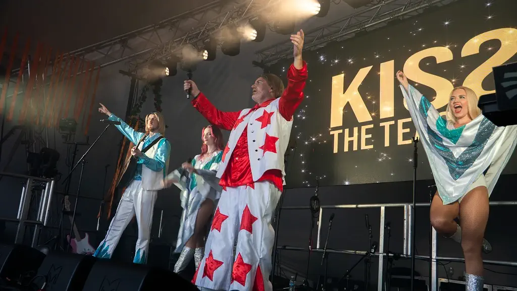 ABBA tribute band Kiss The Teacher ABBA Tribute Band Kiss The Teacher